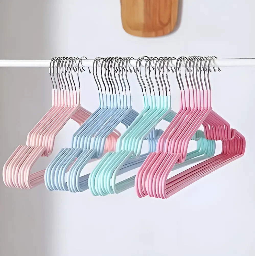 Colgador de Ropa Metálico con Goma Antideslizante (set 10 unidades)