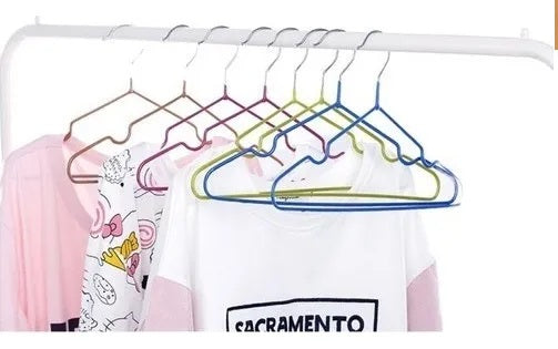 Colgador de Ropa Metálico con Goma Antideslizante (set 10 unidades)